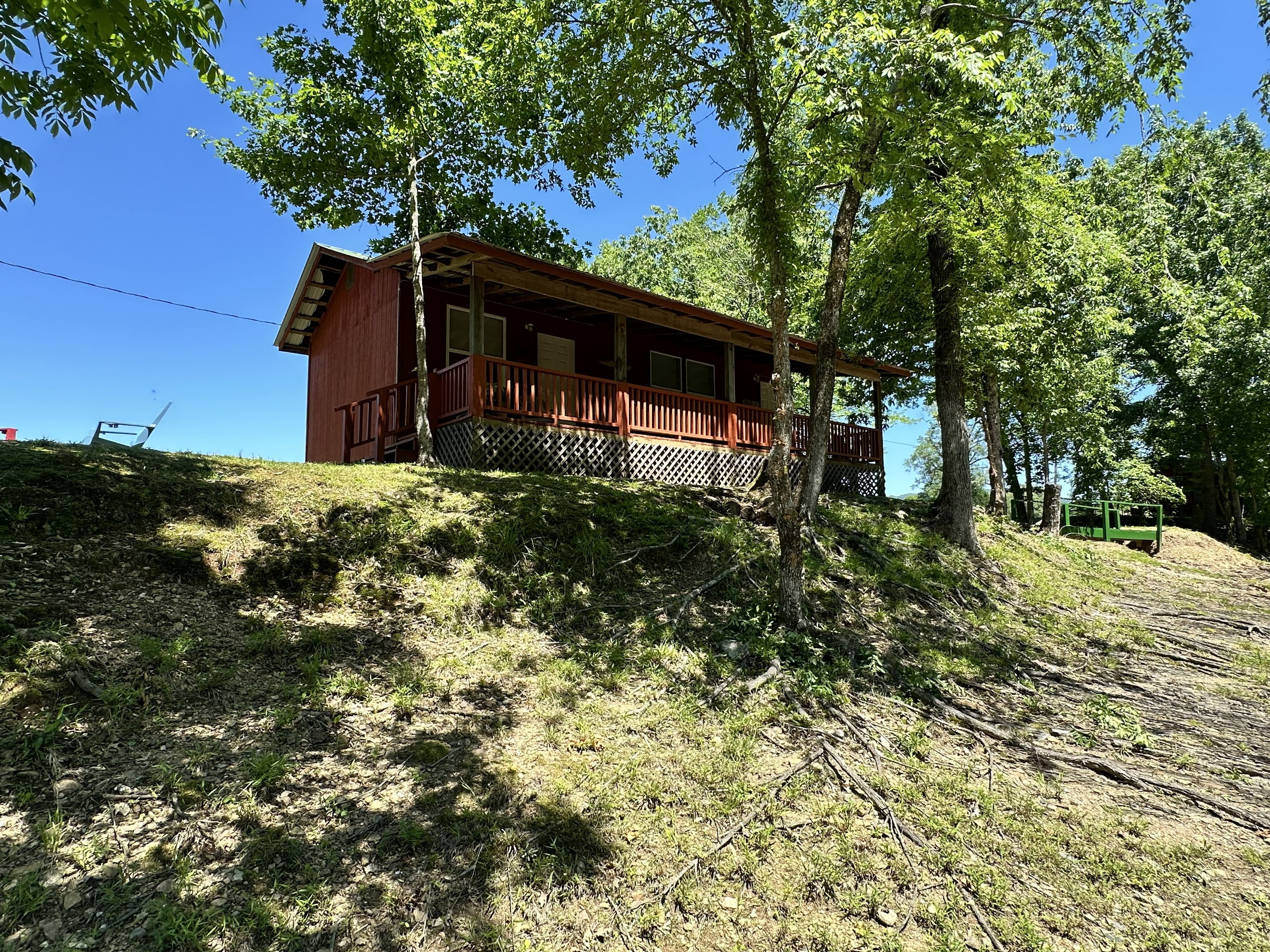 Creekside setting at At Living Water Cabins