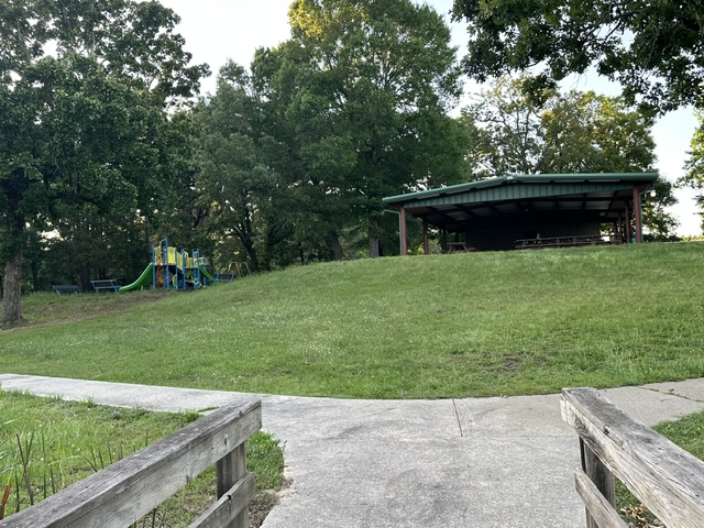 Park area near John Benjamin Glenwood Community Fishing Pond